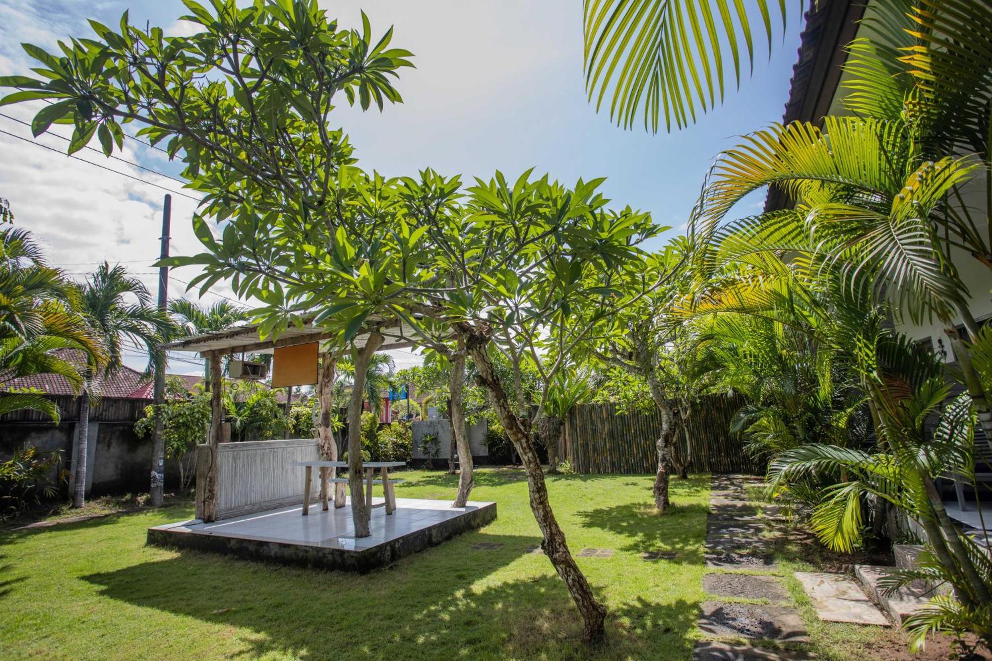Jeje Fortis Guest House Lembongan Exterior foto